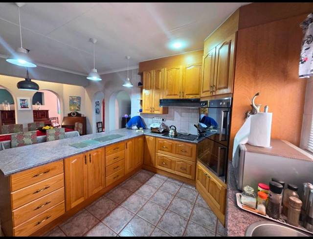 5 BEDROOM HOUSE FOR SALE IN TERENURE